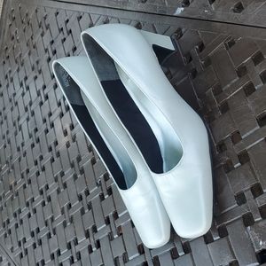 Easy Spirit | Anti-Gravity "Fawn" Silver Block Heel Shoes